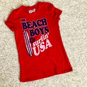 Old Navy Collectibles Tee Beach Boys Red S EUC